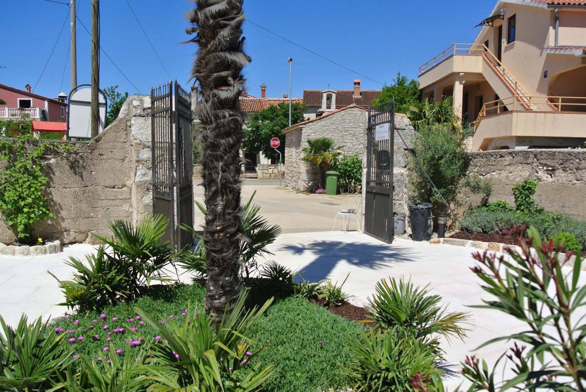 פונטנה B&B Nostromo מראה חיצוני תמונה